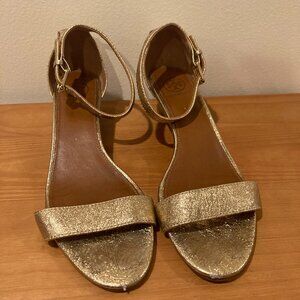 Tory Burch Saharian Gold Savannah Wedge Sandal Vulcano-Metallic 12148543 Size 9